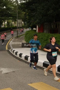 Runner Photo 4261801