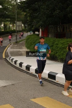Runner Photo 4261804
