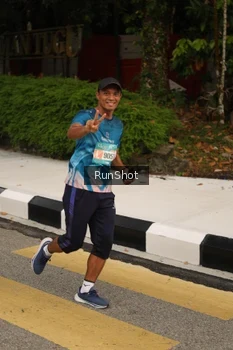 Runner Photo 4261814