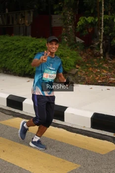 Runner Photo 4261815