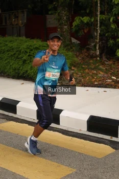 Runner Photo 4261816