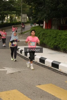 Runner Photo 4261819