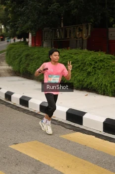 Runner Photo 4261825