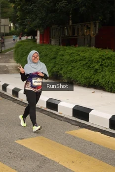 Runner Photo 4261833