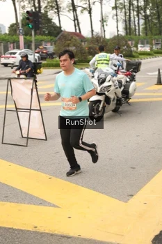 Runner Photo 4261834