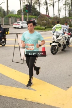 Runner Photo 4261843