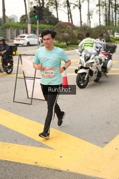 Runner Photo 4261844