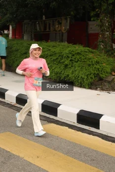 Runner Photo 4261901