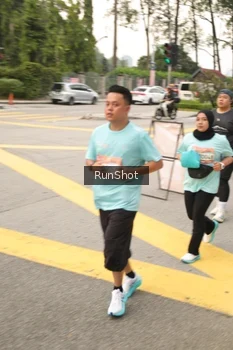 Runner Photo 4261912
