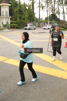 Runner Photo 4261919