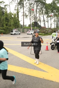 Runner Photo 4261923