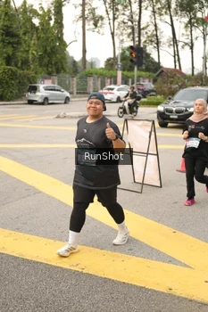 Runner Photo 4261924