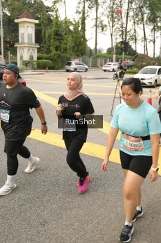 Runner Photo 4261938