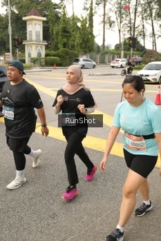Runner Photo 4261943