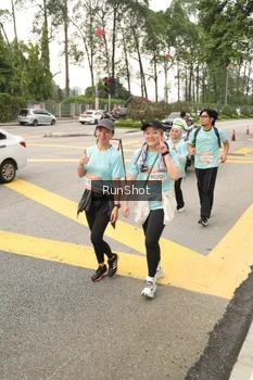 Runner Photo 4261945