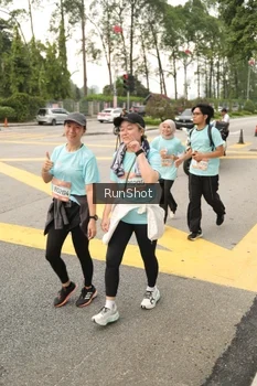 Runner Photo 4261948