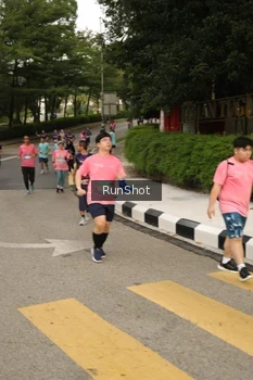 Runner Photo 4261970