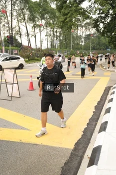 Runner Photo 4262086