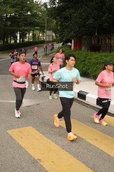Runner Photo 4262097