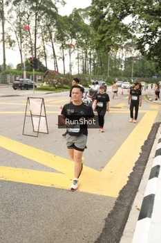 Runner Photo 4262152