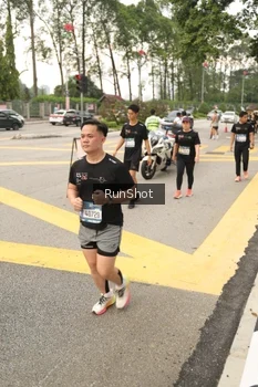Runner Photo 4262157