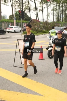 Runner Photo 4262189
