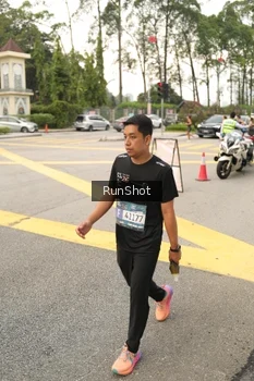 Runner Photo 4262191