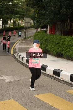 Runner Photo 4262195