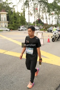 Runner Photo 4262196