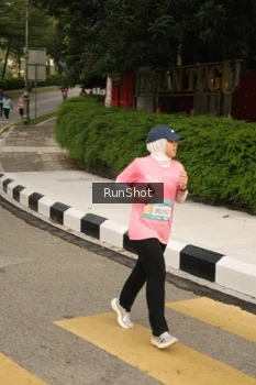 Runner Photo 4262201