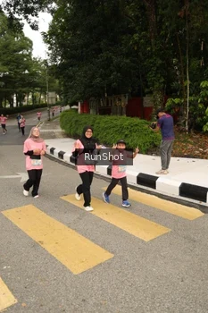Runner Photo 4262234