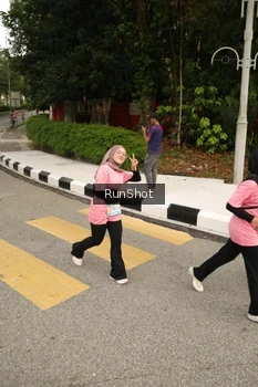 Runner Photo 4262248