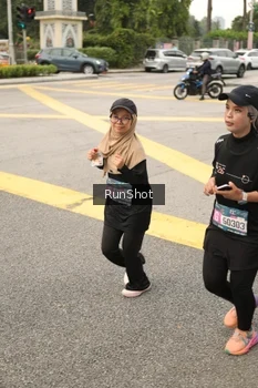 Runner Photo 4262344