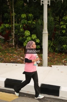 Runner Photo 4262363