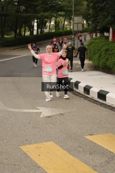 Runner Photo 4262371