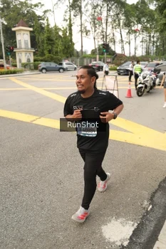 Runner Photo 4262378