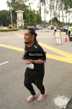 Runner Photo 4262383