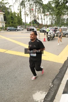 Runner Photo 4262385