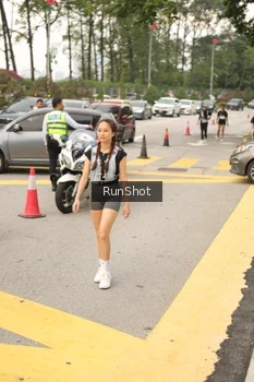 Runner Photo 4262386