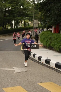 Runner Photo 4262391