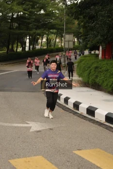 Runner Photo 4262392