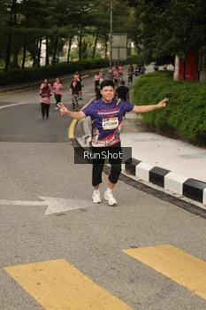 Runner Photo 4262395