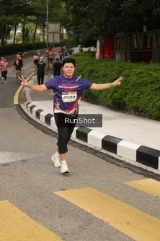 Runner Photo 4262400