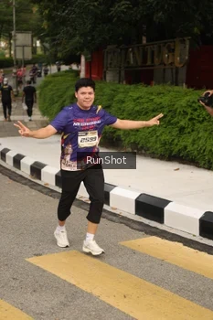 Runner Photo 4262405