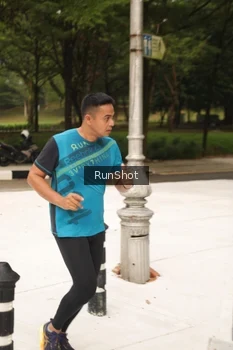 Runner Photo 4262407
