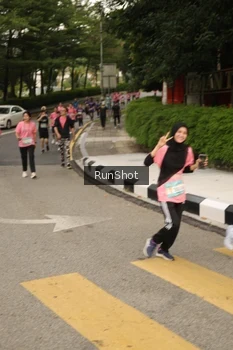 Runner Photo 4262422