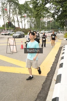 Runner Photo 4262424