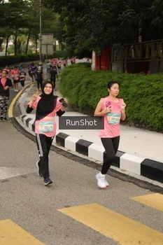 Runner Photo 4262425