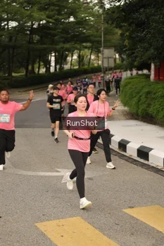 Runner Photo 4262436