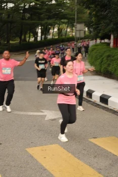 Runner Photo 4262441